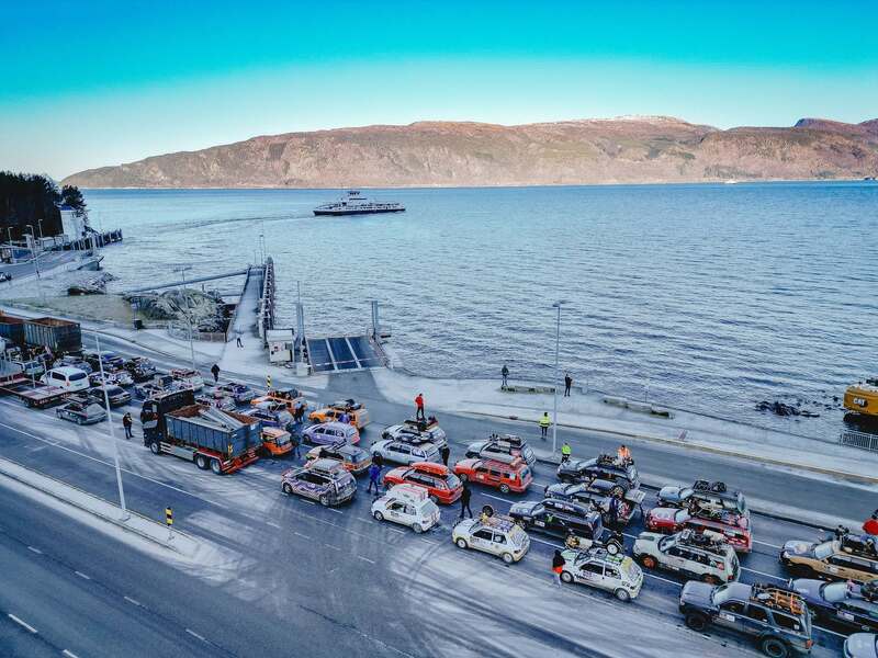 Cars along the coast during a Carbage Run stage